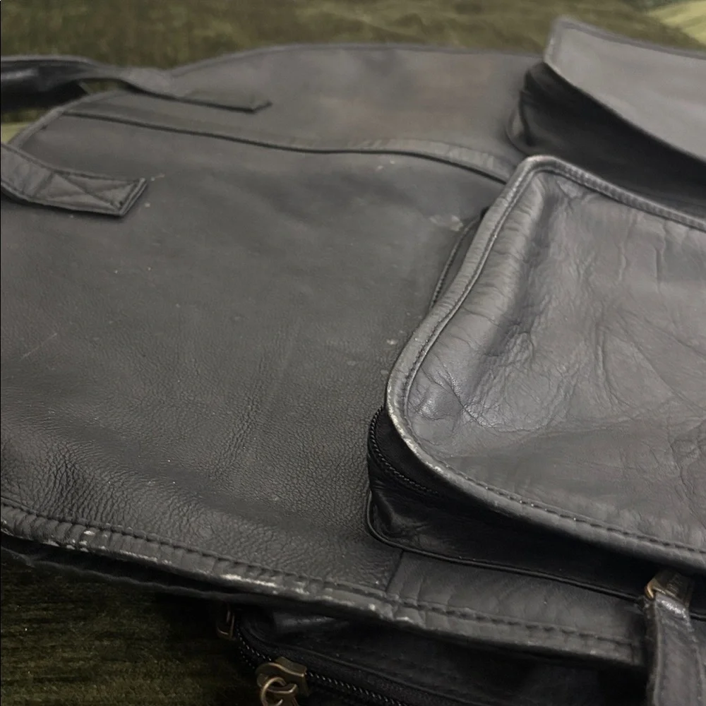 Clava Slim‎ Leather Black Garment Bag - Men's Travel Carry Case